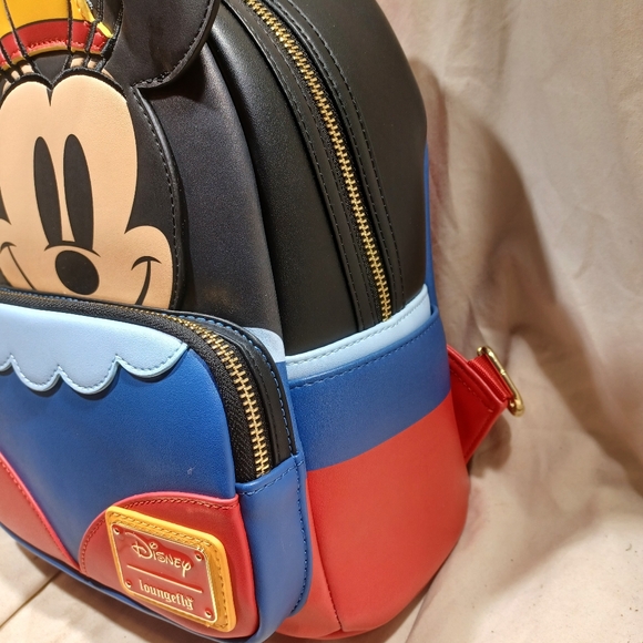 Loungefly Disney backpack - Picture 4 of 11